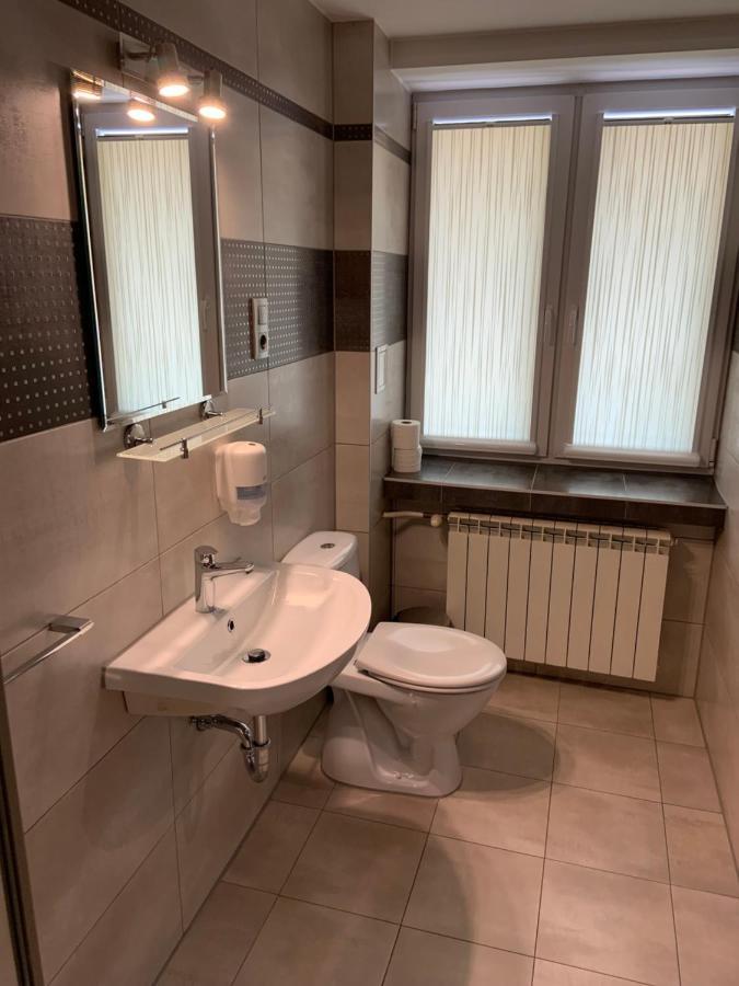 Single Room,1357374926:JPEG